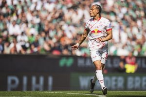 ‘ซิมอนส์’ เลือกแล้วลาไลป์ซิกซัมเมอร์นี้