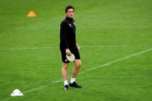 ผึ้งตกลงตั้ง ‘แอนดรูว์ส’ โค้ชเซ็ตพีซเป็นกุนซือใหม่