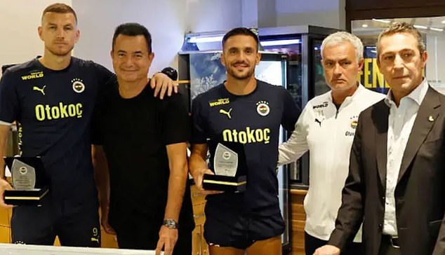 วุ่นทั้งซีซั่น! ‘เชโก้-ทาดิช’ ปัดอำลาแฟนเฟเนร์เกมสุดท้าย