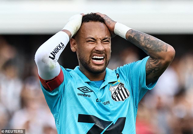 ‘เนย์มาร์’ รับปัดฟลูมิเนนเซ่ชวนเล่นสโมสรโลก