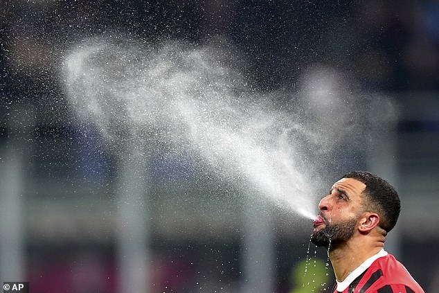 สื่อเลี่ยนสับ ‘วอล์คเกอร์’ ล้มเหลวมิลาน