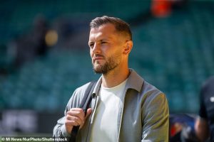 พลีมัธสน ‘วิลเชียร์’ นั่งแท่นกุนซือคนใหม่