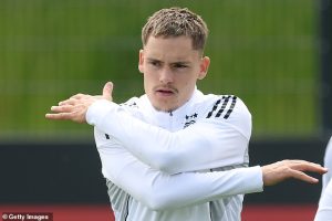 ปูด ‘เวียร์ตซ์’ ซบหงส์ค่าเหนื่อยแพงรอง ‘บังโม’