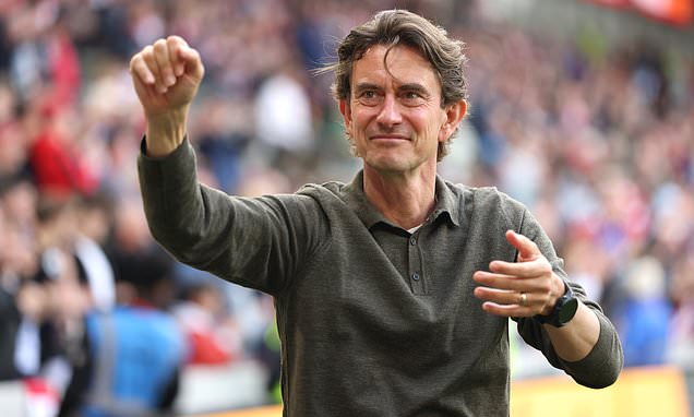 Here we go! โรมาโน่เฟิร์ม ‘แฟร้งค์’ นั่งกุนซือไก่