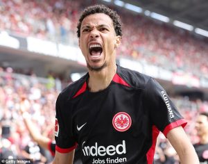 คนนี้มีใจ! ผีหันหา ‘เอกิติเก้’ เพิ่มตัวเลือกหัวหอก