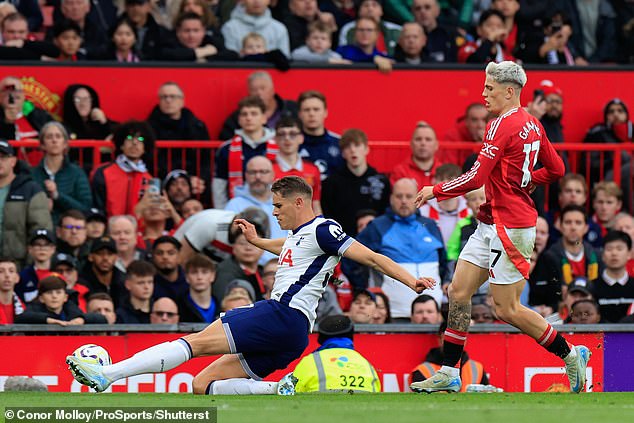 แรงดีไม่มีตก!  ‘มิคกี้’ แซงการ์นาโช่ ช็อตเร็วสุดซีซั่น