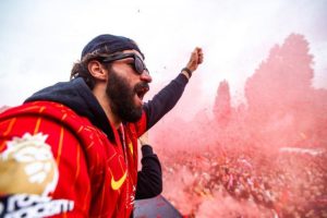 กาลาฯ อกหัก ‘พ่อหมี’ ปัดย้ายหนีหงส์