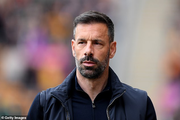 เผยเหตุผล! ทำไม “รุด” ยังไม่โดนจิ้งจอกปลด