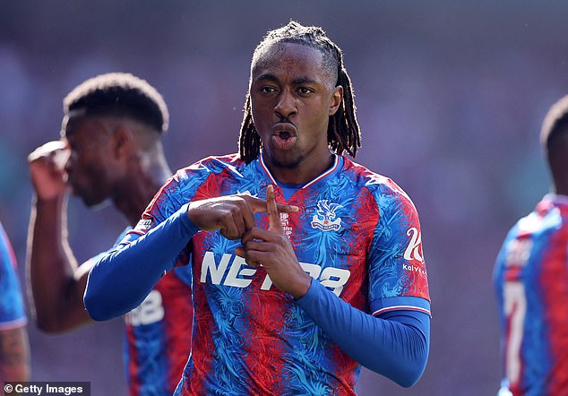 ปาดหน้าไก่?! ปืนขยับติดต่อทีมงาน ‘เอเซ่’