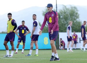 ซ้อมเข้ม! ‘สิงโต’ ใช้เต็นท์ร้อนจำลองอากาศบอลโลก