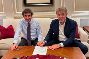 โตริโน่ตั้ง ‘บาโรนี่’ กุนซือคนใหม่