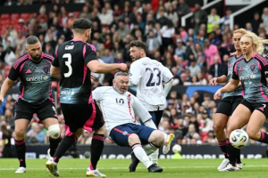 เตฟกด4! รูนยิงไว ‘เกมการกุศล’ ที่โรงละคร