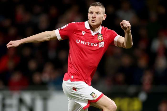 เร็กซ์แฮมลาตำนาน ‘มัลลิน’ ยืมไปวีแกน