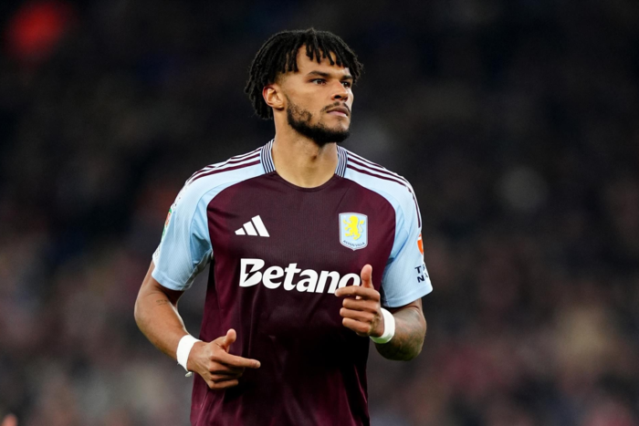 วิลล่าประกาศต่อสัญญา ‘มิงส์’ ถึง 2027