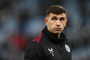 เผย ‘บอสเจ๋ง’ ไม่ปิดช่องคว้า ‘เอมี’ เฝ้าเสาผี