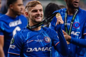 ย้ายมั้ย? เบิร์นลีย์สนคว้า KDH เติมแดนกลาง