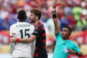 ‘แจ๊คสัน’ โดนแบน 2 นัดใบแดงพ่ายฟลาเมนโก้