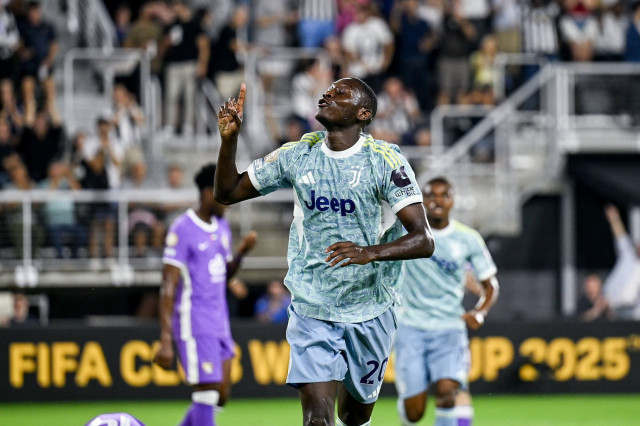 ‘มูอานี่’ ชัดเจนหวังอยู่ม้าลายต่อปีหน้า