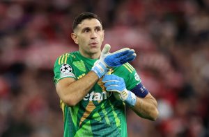 เอานะ! สื่อฟ้าขาวโหมผีเปิดฉากทาบ ‘เอมี’ แล้ว