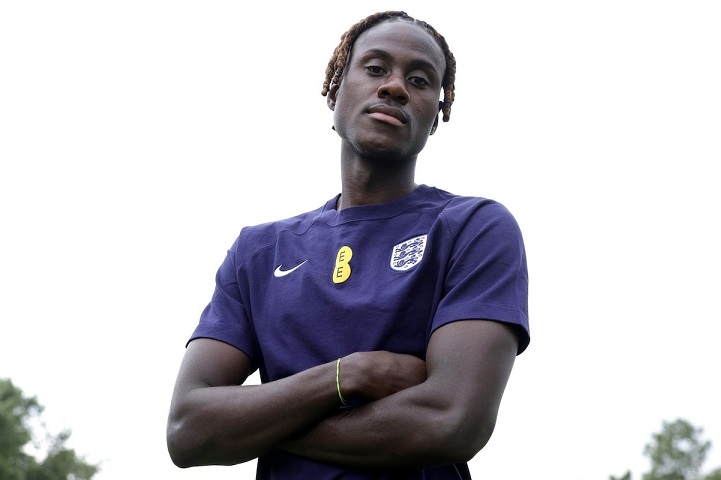 นาโปลีหันสน ‘ชาโลบาห์’ เติมแนวรับ