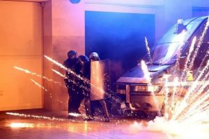 ทางการฝรั่งเศสเผยเสียชีวิต 2 เจ็บอีกนับร้อยหลัง PSG คว้า UCL