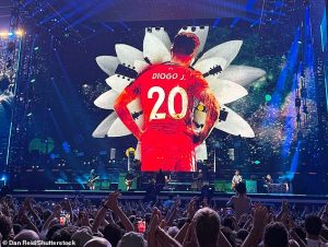 Live Forever…Oasis อุทิศเพลงอาลัย ‘โชต้า’