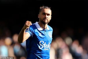 นิวฯเอาด้วย! ร่วมวงแย่งลายเซ็นต์ DCL