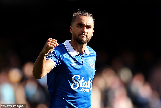 นิวฯเอาด้วย! ร่วมวงแย่งลายเซ็นต์ DCL