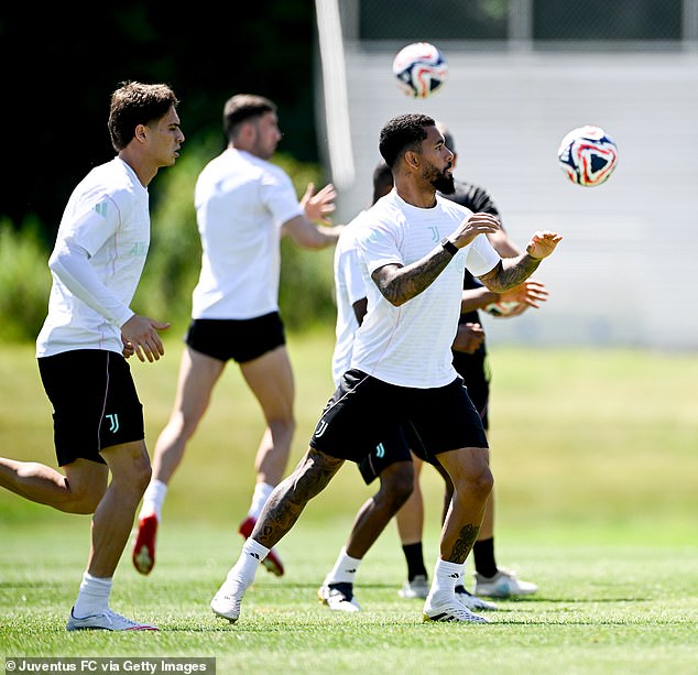 ‘ลุยซ์’ ส่อลาม้าลายกลับลีกผู้ดี