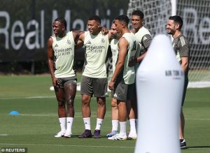 คุณชายเตรียมปิดห้องคุย ‘เป้-อุส’ กู้วิกฤติราชัน