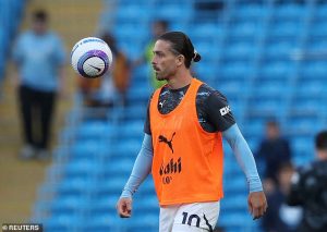 ‘ขุนแจ็ค’ โผล่พักร้อนใกล้เมืองเนเปิ้ลส์