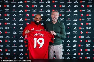 เผยผีไม่พอใจผึ้ง! พยายามยื้อดีล ‘เอ็มเบอโม’