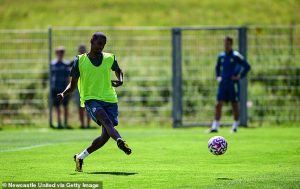 หงส์ไหวนะ?! เผยเซ็น ‘อิซัค’ ต้องจ่ายรวม 250 ลป.