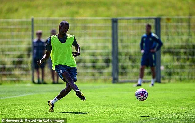 หงส์ไหวนะ?! เผยเซ็น ‘อิซัค’ ต้องจ่ายรวม 250 ลป.