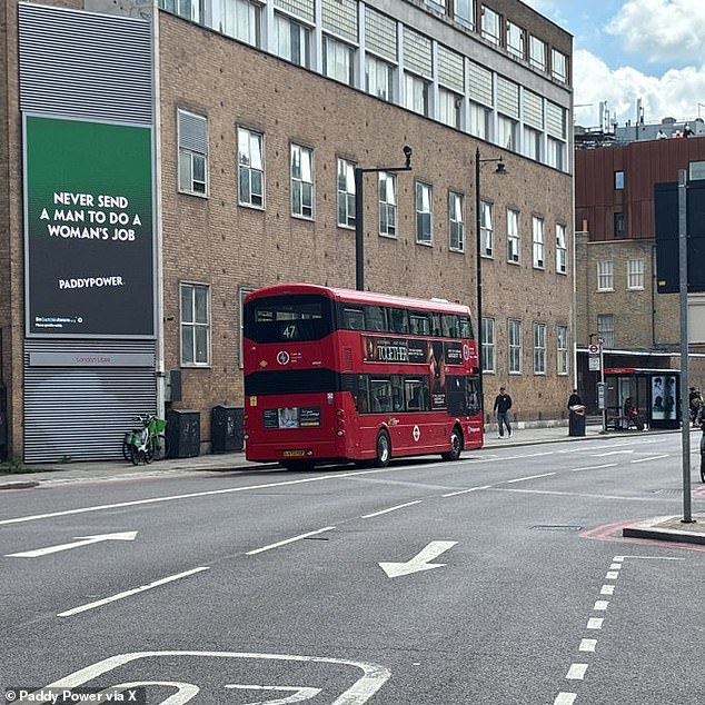 ไม่ใช่ทุกคนจะชนะสเปน! บ.พนัน ‘ขยี้ทีมชาย’ ฉลองแชมป์แข้งสาวผู้ดี