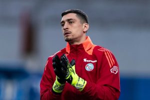 แมวดำถกสิงห์เล็งคว้า ‘เปโตรวิช’ เฝ้าเสา