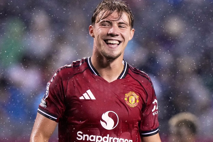 ‘ฮอยลุนด์’ ยันวอนท์อยู่ ‘ผี’ สู้แย่งตำแหน่ง