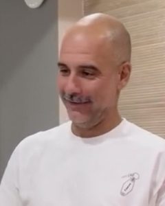 แฟนแซว! ‘เป๊ป’ ลุคใหม่ไว้หนวดย้อนยุค