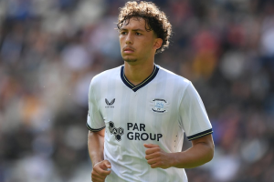 สิงห์เซ็นฟรี ‘เบสต์’ แบ็คซ้ายดาวรุ่ง