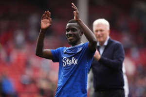 ท๊อฟฟี่ประกาศขยายสัญญา ‘เกย์’ ถึงปีหน้า