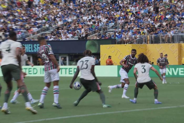 ‘ฟลูมิเนนเซ่’ แอบคาใจ ‘สิงห์’ รอดจุดโทษ