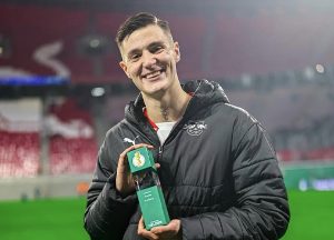 เผยผีไม่ต้องขายนักเตะออกก่อนซื้อ ‘เชสโก้’