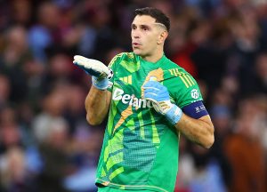 ผีผุดไอเดียยื่นนักเตะสลับขั้ว ‘มาร์ติเนซ’