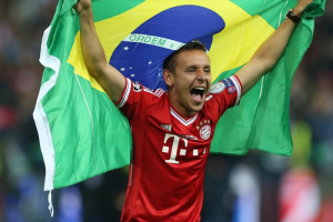 ‘ราฟินญ่า’ อดีตแบ็คเสือใต้ ประกาศรีไทร์