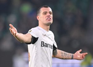 ‘ชาก้า’ ปัดแมวดำยังแฮปปี้ชีวิตที่ห้างยา