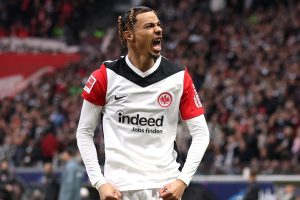 หงส์ติดต่อแฟรงเฟิร์ตแล้วสน ‘เอกิติเก้’ อีกคน