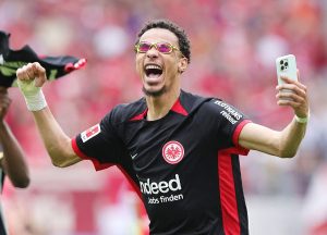 เผยผีพยายามปาดหน้าแต่ ‘เอกิติเก้’ เลือกหงส์