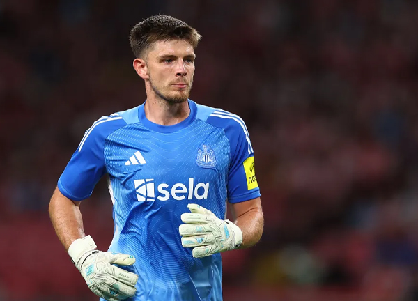 ผีสบโอกาสสนดึง ‘โป๊ป’ แย่งตำแหน่งโอนาน่า