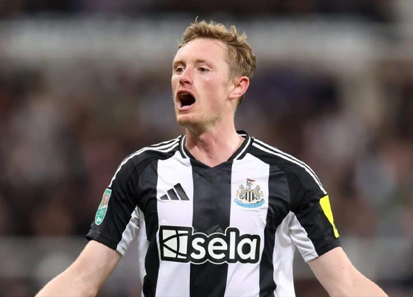 ลีดส์ยื่นรอบ 3 หวังสาลิกาปล่อย ‘ลองสตาฟฟ์’