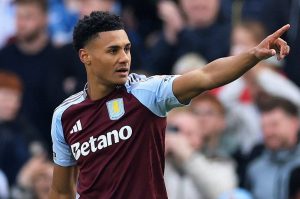 ผีเอาไง! วิลล่าไม่คิดขาย ‘วัตกินส์’-ขอ 40 ลป.แลก ‘มาร์ติเนซ’